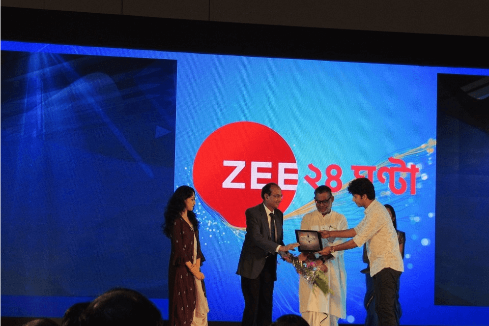 JIS University has been awarded the best private university at the Education Excellence Award 2018 by Zee24Ghanta on 21st June 2018 at ITC Sonar Bangla. Our Honourable Vice Chancellor Sir Prof. B.C. Mal received the prestigious award from Sri Purnendu Basu, Honourable Minister , Technical Education, Government of West Bengal, in the august presence of Honourable Education Minister, Government of West Bengal, Dr. Partha Chatterjee and other eminent ministers and academic fraternities of West Bengal. Prof. B.C. Mal expressed his heartfelt thanks to all the teachers, students, industry and academic partners for this great achievement . He also thanked the organisers Zee24Ghanta for awarding JIS University as the Best Private University in West Bengal.