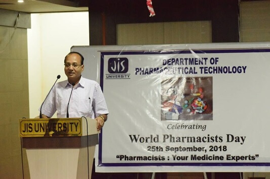 On the occasion of World Pharmacists Day, (25th September) the Department of Pharmaceutical Technology celebrated by organising a seminar and road show. This year the theme is “Pharmacists: your medicine experts” The role of the Pharmacist is improving health around the world is a focus of this year's World Pharmacists Day.
